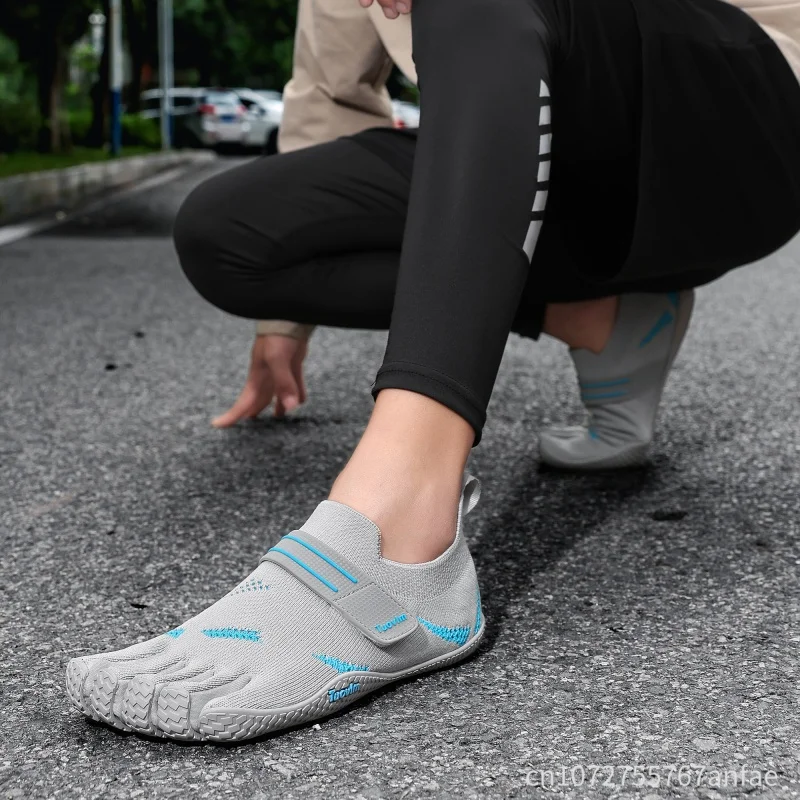 Men Women Five Toe Shoe Professional Hiking Shoes Indoor Yoga Shoe Men Barefoot-Style All-Round Training Non-Slip Fitness Shoe