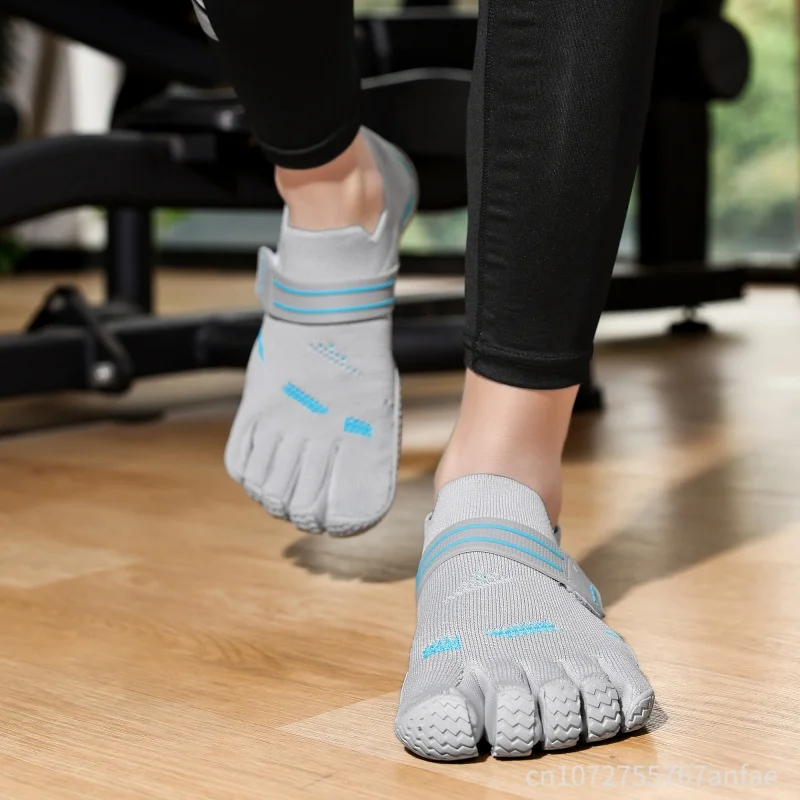 Men Women Five Toe Shoe Professional Hiking Shoes Indoor Yoga Shoe Men Barefoot-Style All-Round Training Non-Slip Fitness Shoe
