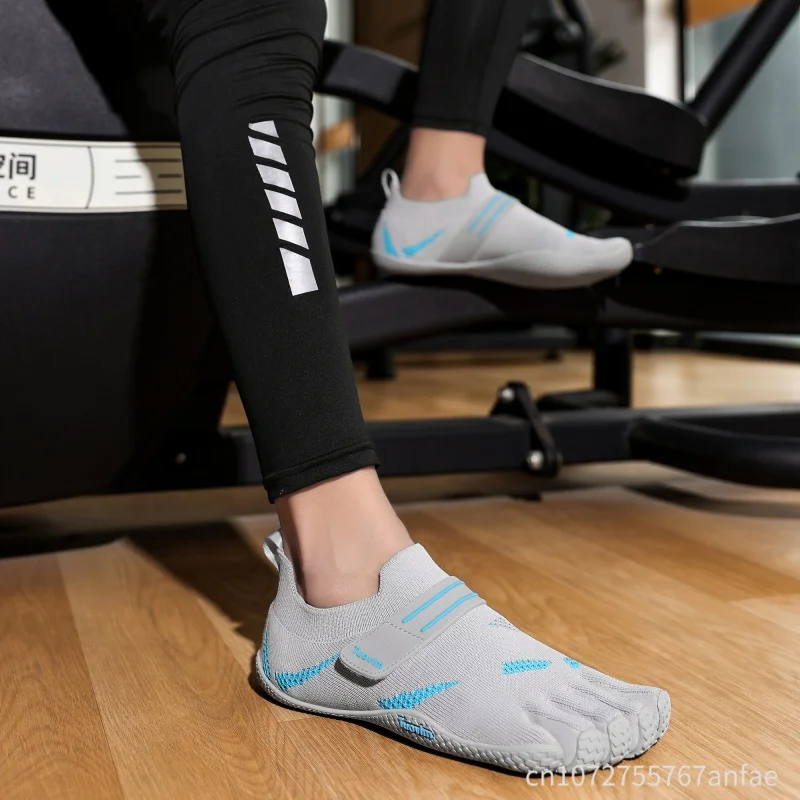 Men Women Five Toe Shoe Professional Hiking Shoes Indoor Yoga Shoe Men Barefoot-Style All-Round Training Non-Slip Fitness Shoe
