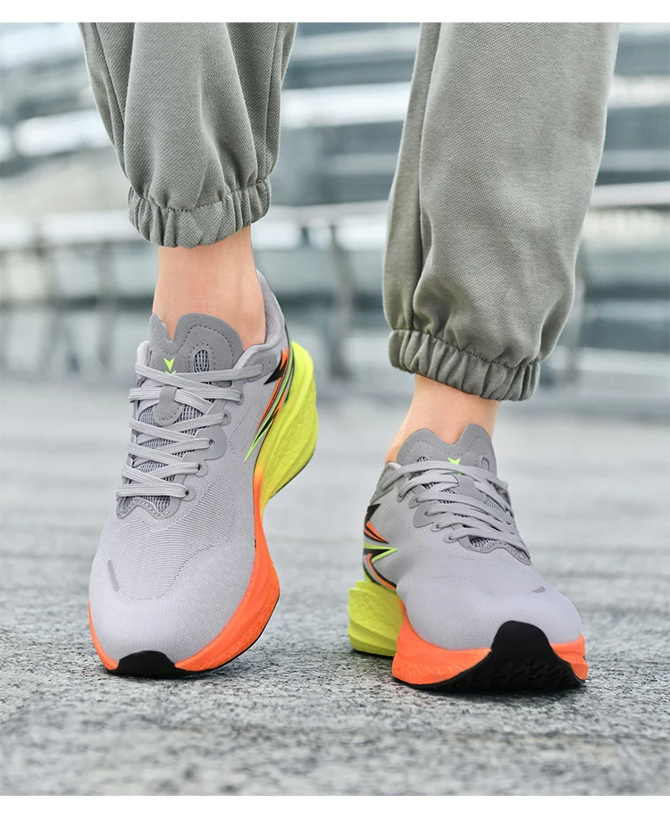 Men's Professional Carbon Plate Racing Shoes for Marathon High Energy Return Lightweight Design