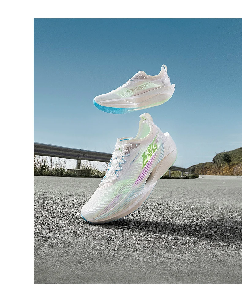 QIAODAN Feiying GT Men Shoes Carbon Plate Marathon Racing Shoes Lightweight Breathable Professional Running Sneaker QDB023262260
