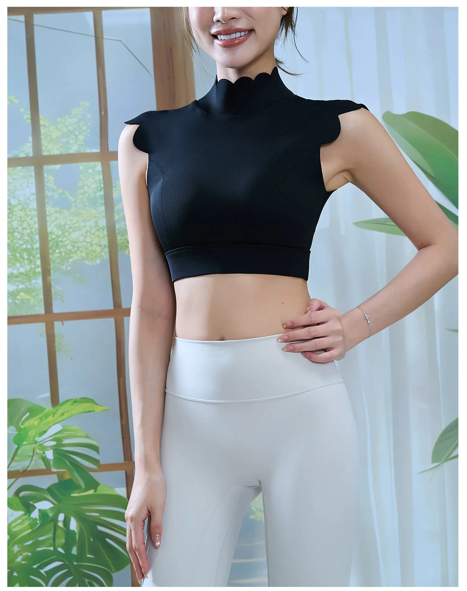 Women Scallop Edge Mock Neck Open Back Sports Bra Padded Naked Feel Breathable Crop Top Fitness Running Yoga Athletic Top