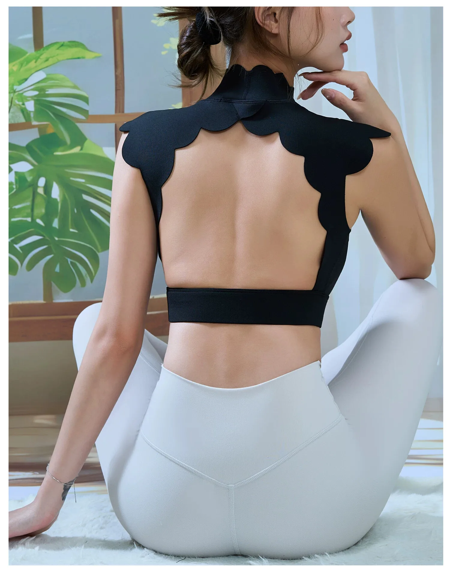 Women Scallop Edge Mock Neck Open Back Sports Bra Padded Naked Feel Breathable Crop Top Fitness Running Yoga Athletic Top