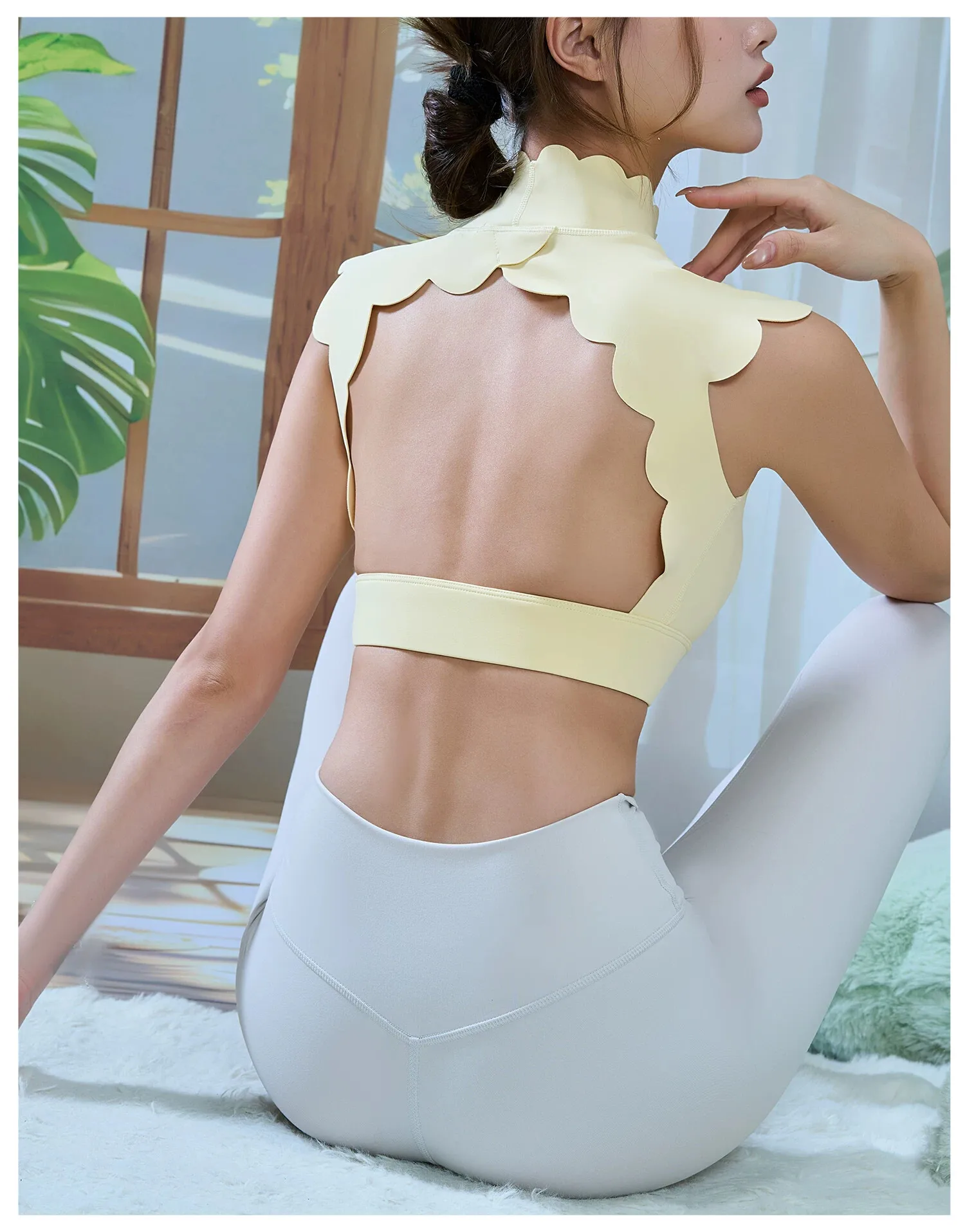 Women Scallop Edge Mock Neck Open Back Sports Bra Padded Naked Feel Breathable Crop Top Fitness Running Yoga Athletic Top