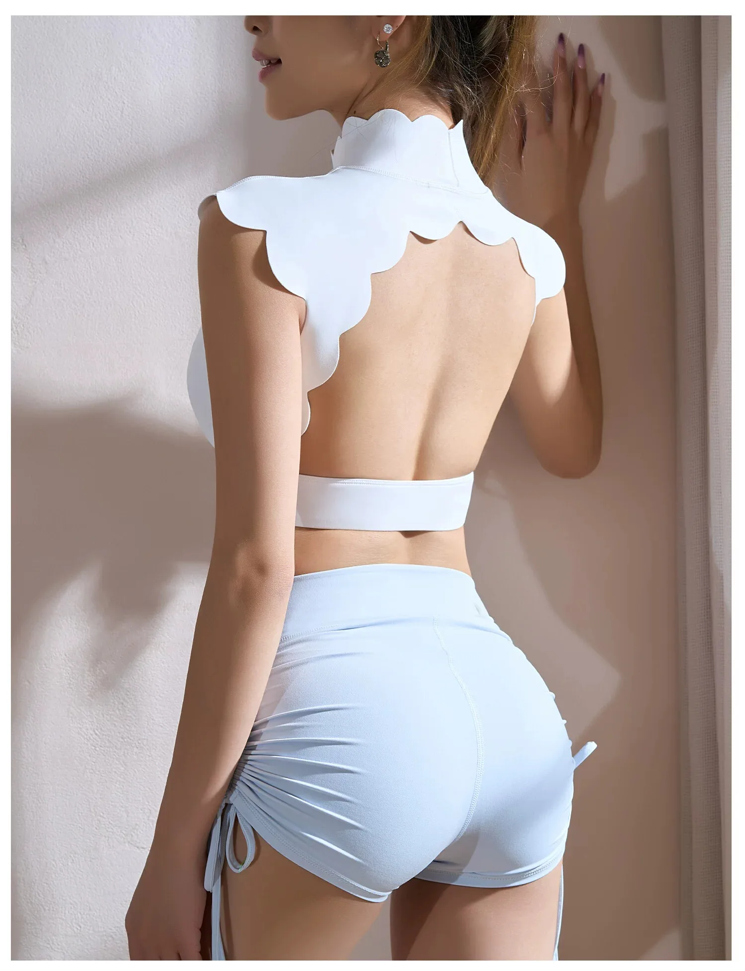 Women Scallop Edge Mock Neck Open Back Sports Bra Padded Naked Feel Breathable Crop Top Fitness Running Yoga Athletic Top