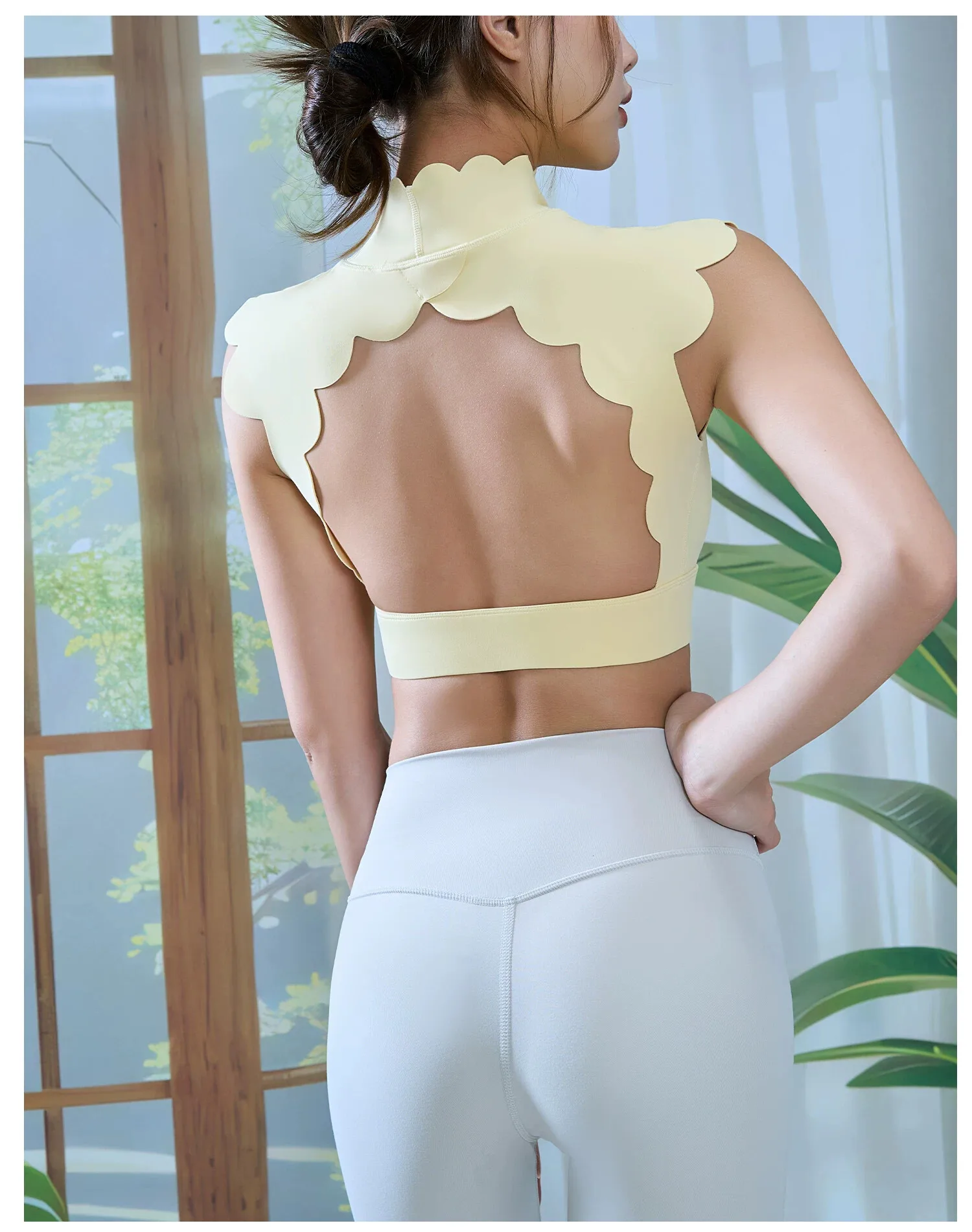 Women Scallop Edge Mock Neck Open Back Sports Bra Padded Naked Feel Breathable Crop Top Fitness Running Yoga Athletic Top