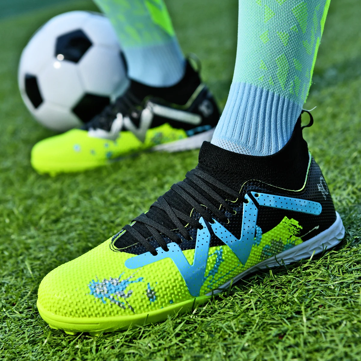 Men TF Turf Soccer Shoes, Breathable PU Upper Anti-slip Rubber Cleats, Adult Football Sneakers for Artificial Grass Training