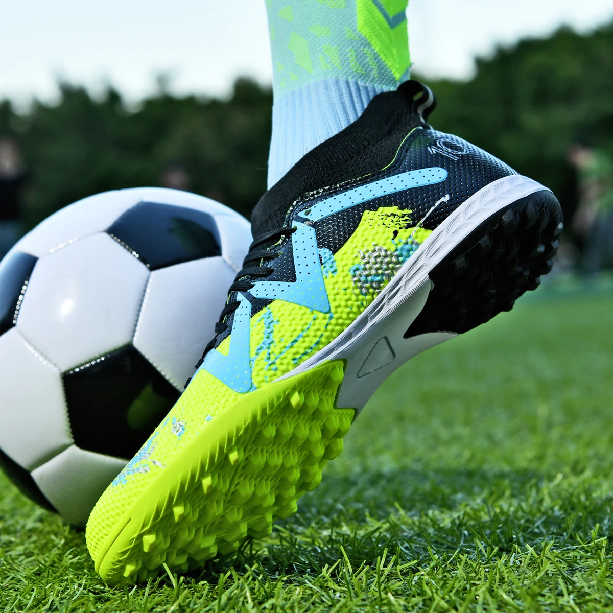 Men TF Turf Soccer Shoes, Breathable PU Upper Anti-slip Rubber Cleats, Adult Football Sneakers for Artificial Grass Training