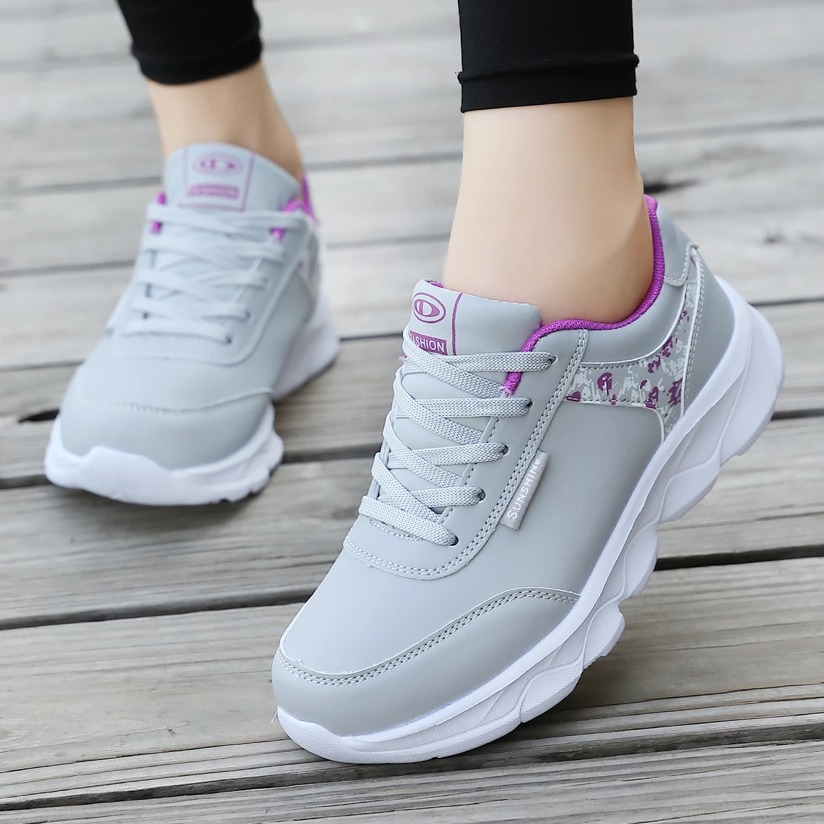 Women's Lightweight Lace-Up Casual Running Shoes, All Season Sneakers for Students Work Travel Outdoor Sports