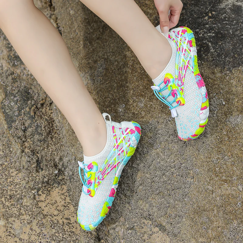 Quick-drying Indoor Fitness Outdoor Women's Water Shoes Swimming Barefoot Five Fingers Aqua Shoes Beach Seaside Light Sneakers