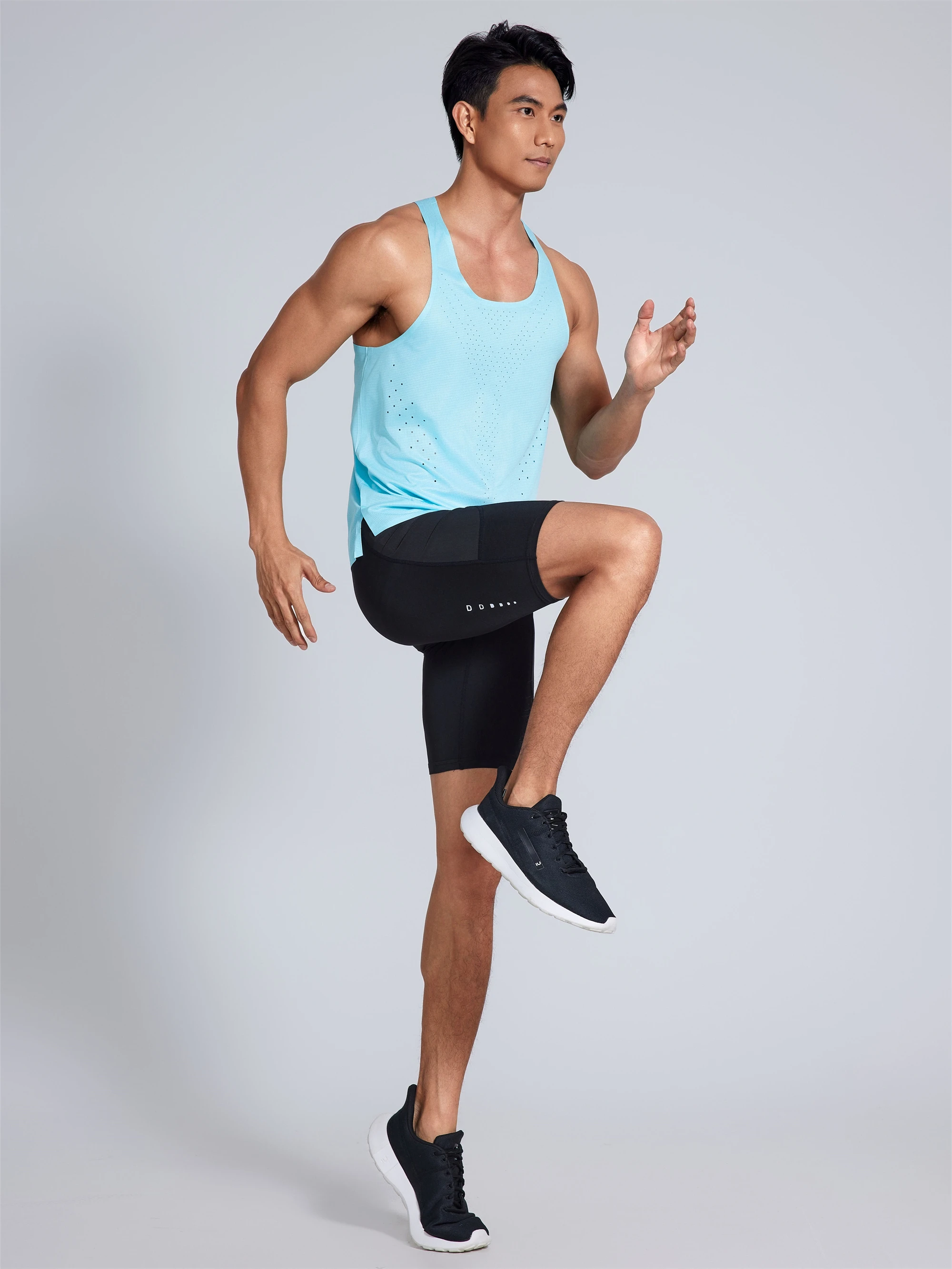 Men Women Yoga Running Shorts Pockets Outdoor Sports Half Pants Tights Exercise Fitness Gym Cycling Shorts Leggings Quick Drying