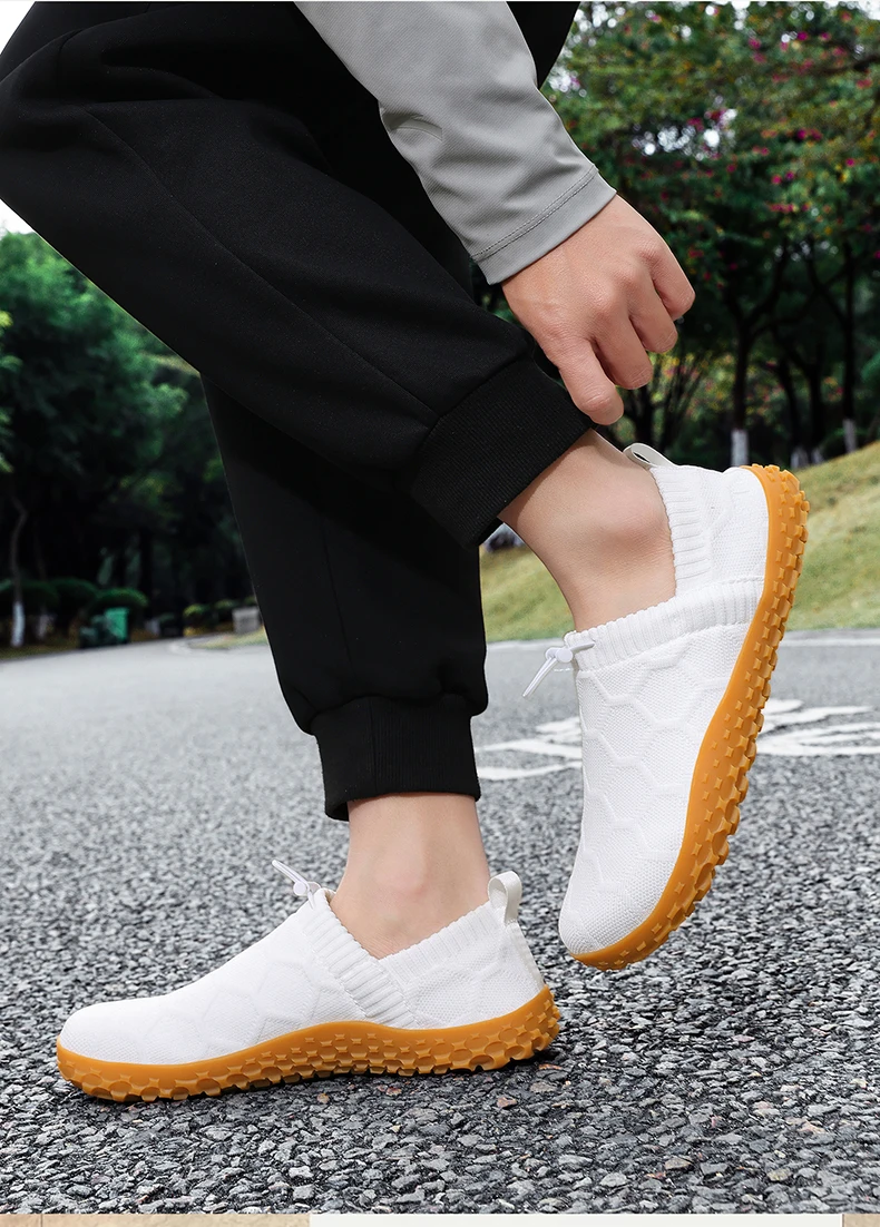 New Men's Wide Head Barefoot Shoes Anti Slip Breathable Walking Shoes for Men Wear-resistant Lightweight Running Sneakers 36-48