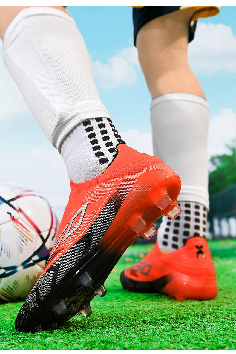 Men New Football Boots Grass Professional Original Resistant Casual Male Soccer Shoes Top Quality Ultralight Football Shoes