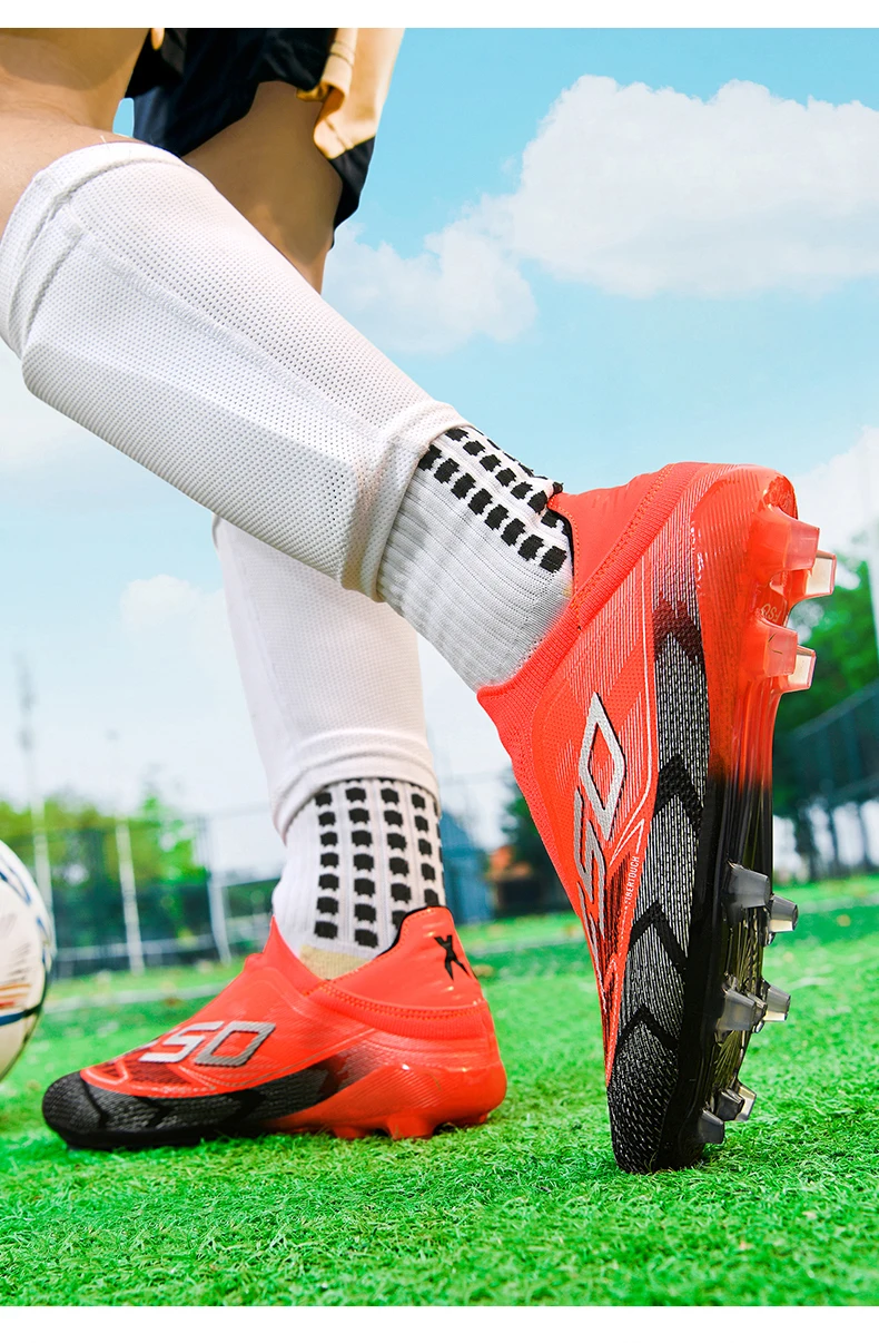 Men New Football Boots Grass Professional Original Resistant Casual Male Soccer Shoes Top Quality Ultralight Football Shoes