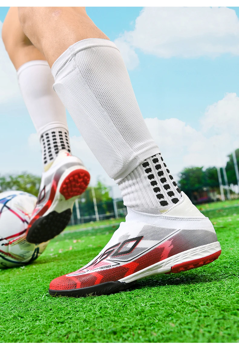 Men New Football Boots Grass Professional Original Resistant Casual Male Soccer Shoes Top Quality Ultralight Football Shoes