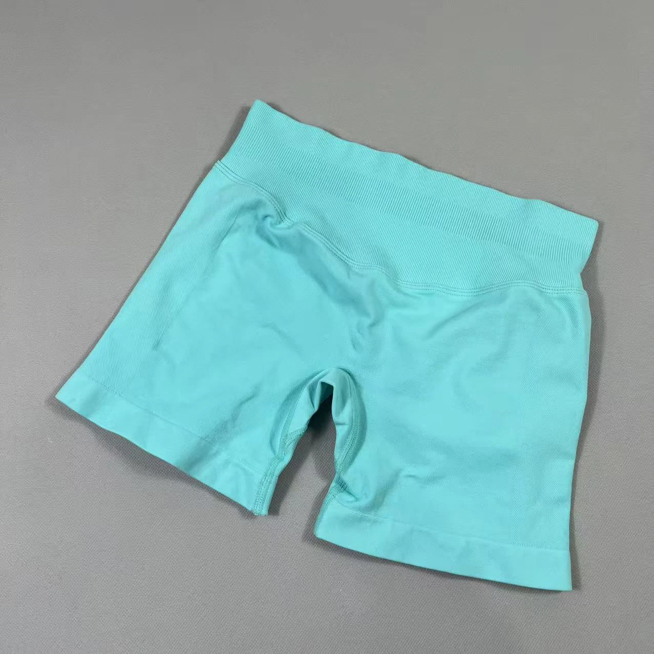 2026 New 4.5" Women Seamless Yoga Biker Shorts Low Waist Scrunch Bum Butt Lifting Tights Running Fitness Gym Workout Shorts