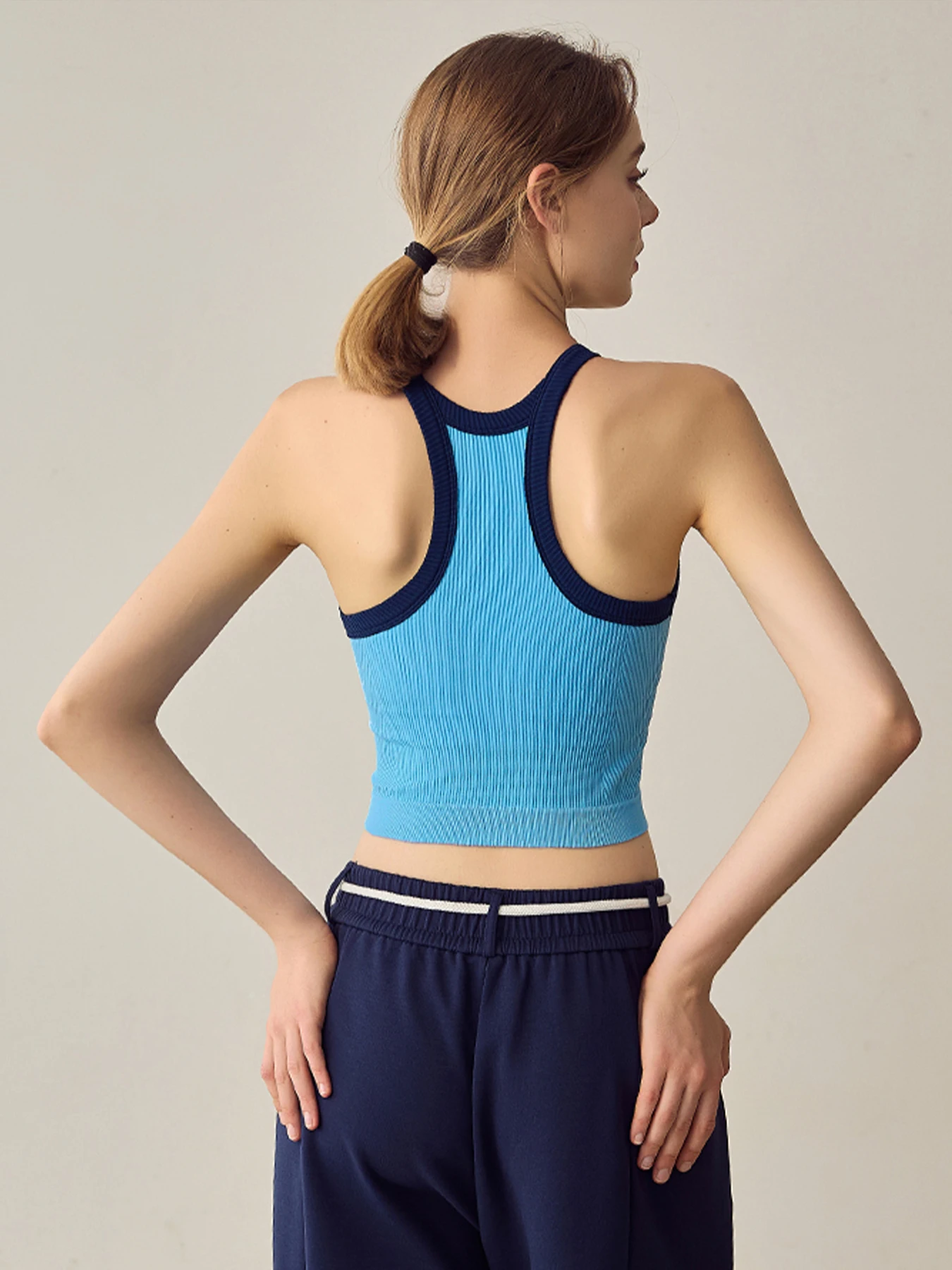 Women's Color Block Sports Bra & Yoga Tank Top Set, Shockproof Support for Running & Training, Stylish Outer-Wear Active Top