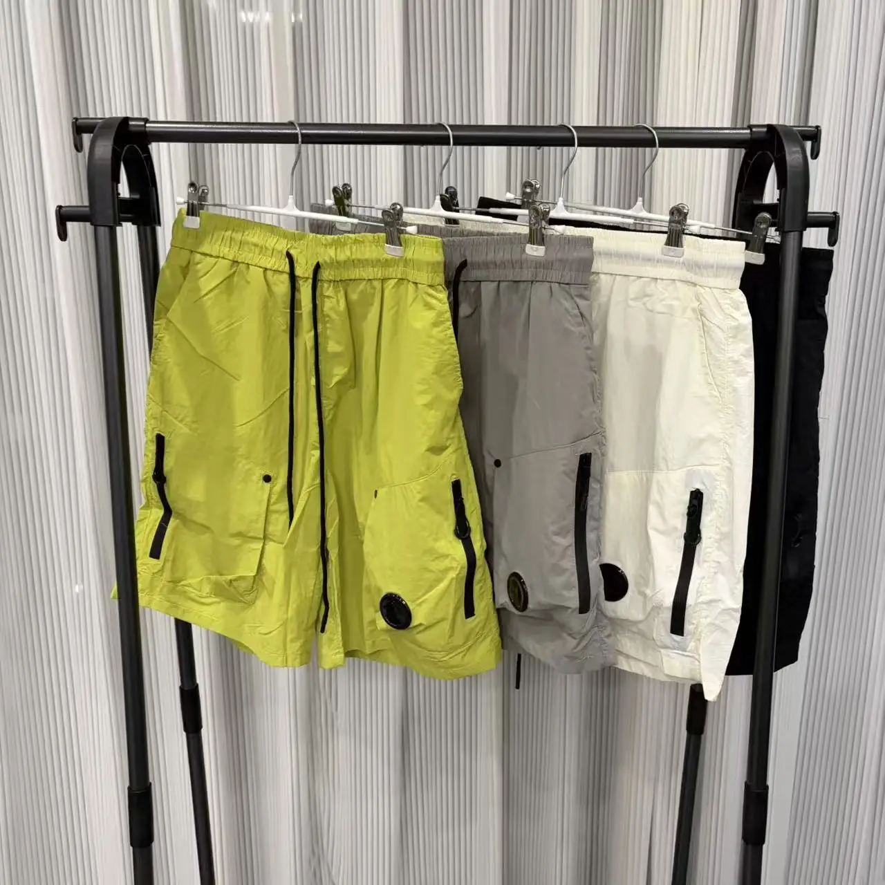 Beach pants, men's ice silk shorts, summer work pants, sports pants, versatile pocket design, beach pants, five quarter pants