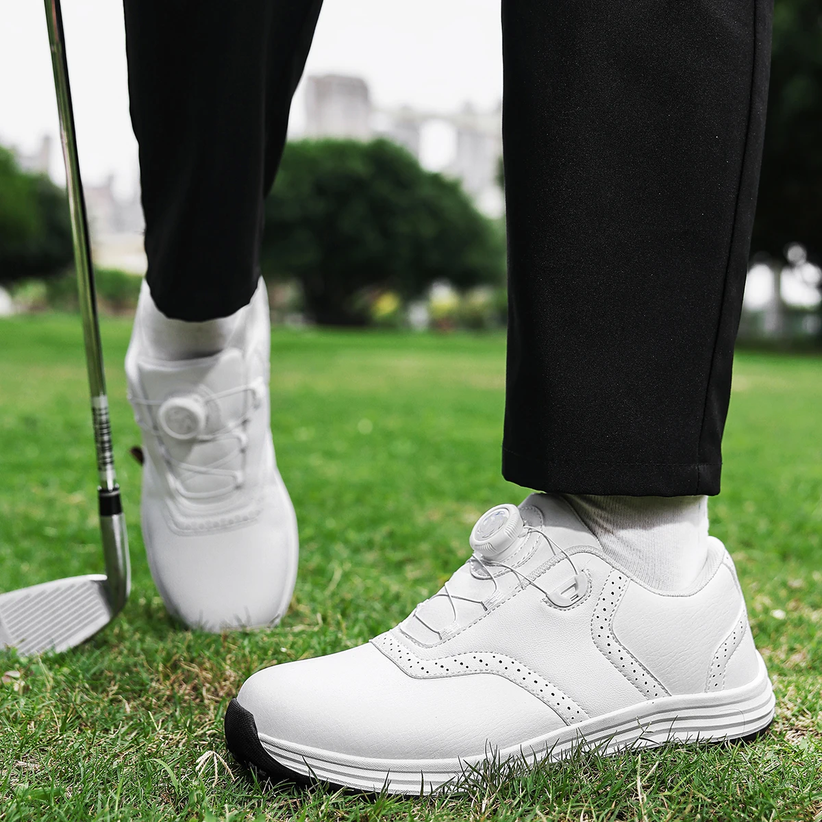 Golf Shoes for Fashionable Outdoor Use for Both Men and Women, With Anti-slip Design, Suitable for Mountain Climbing and Hiking