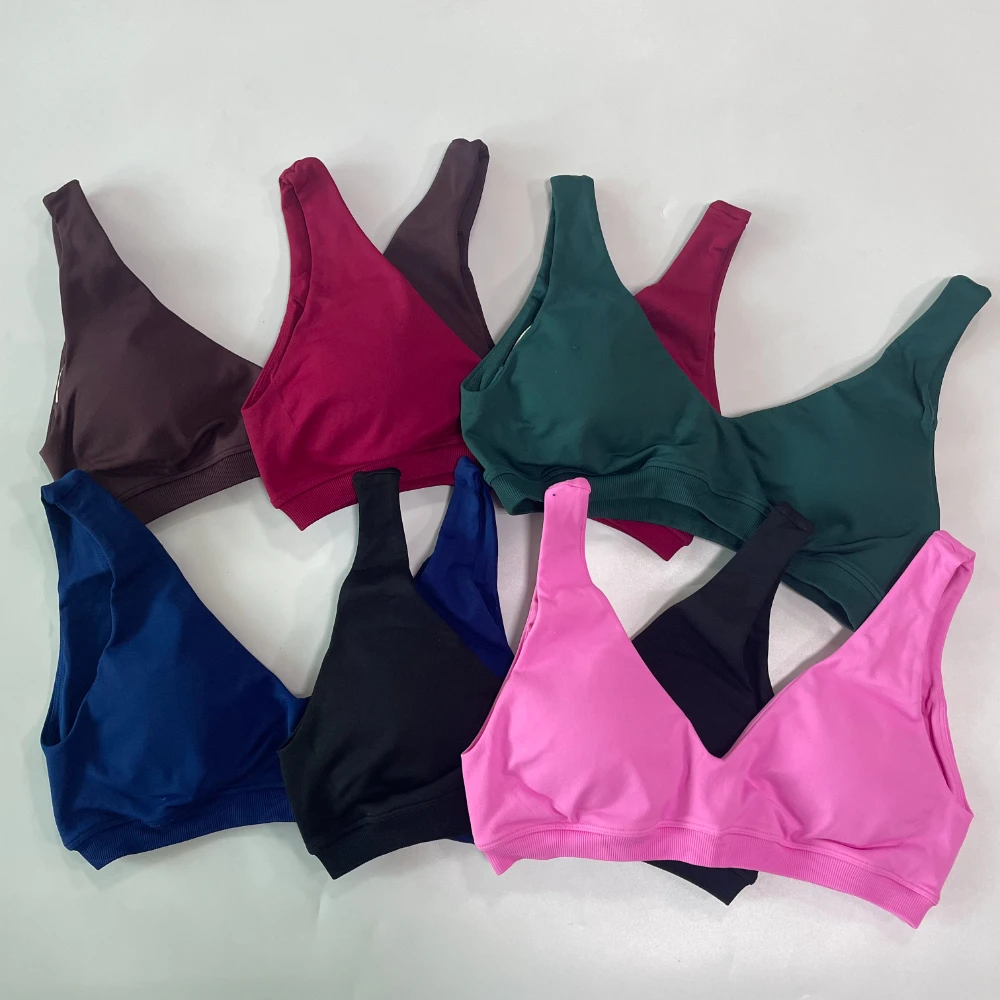 2 Pieces Seamless Yoga Set Women Scoop Backless Sports Bra V Neck Top Scrunch Shorts Yoga Suit Outfits Gym Clothes Workout Sets