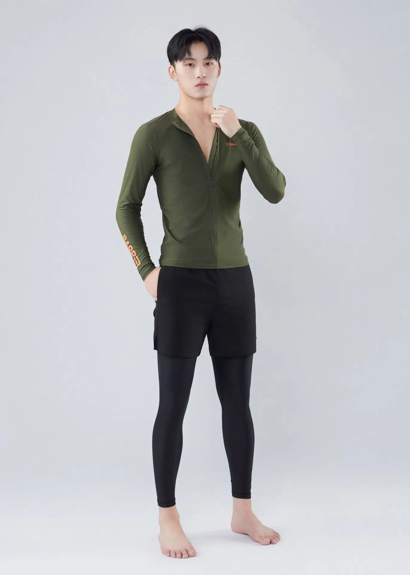 Long Sleeve Man Swimsuit 2026 Quick-Dry UV-Protective Men Rash Guard for Surfing Long Sleeve Surfing Suit