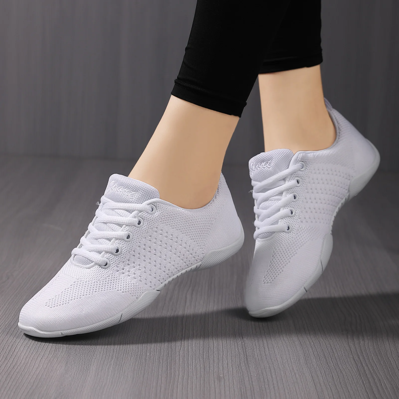 852 Breathable Mesh Aerobics Shoes Women Lightweight Cheerleading Sneakers Non‑slip Sole Youth Girls Dancing Training Shoes