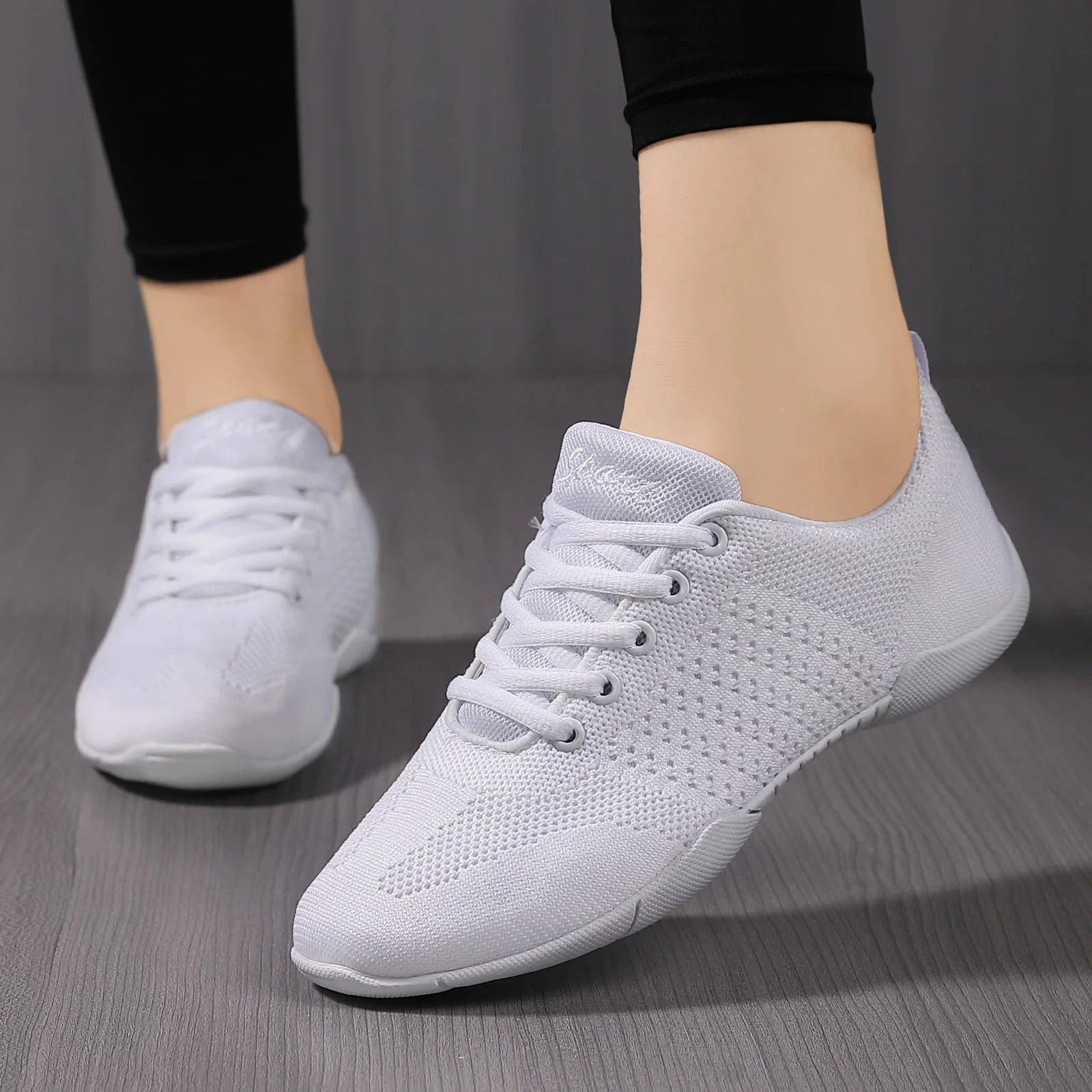 852 Breathable Mesh Aerobics Shoes Women Lightweight Cheerleading Sneakers Non‑slip Sole Youth Girls Dancing Training Shoes
