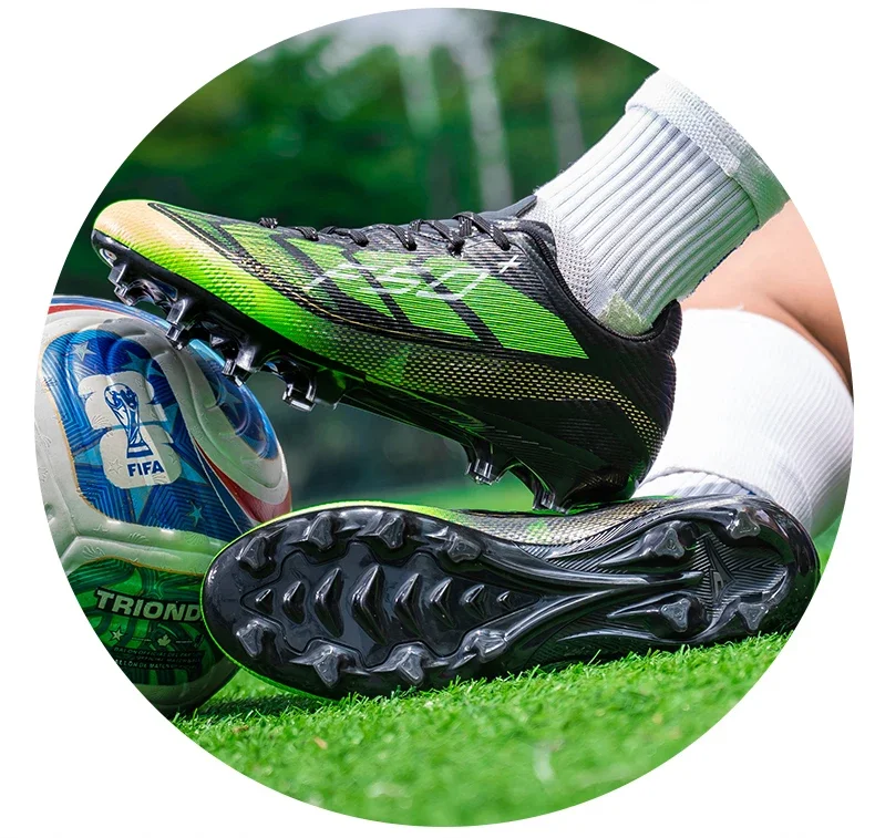 New Men Football Boots Grass Outdoor Sport Training Shoes Match Non-Slip Soccer Shoes Professional Ultralight Sneakers Unisex