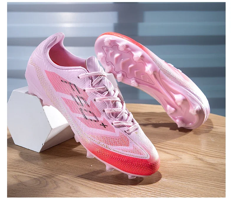 New Men Football Boots Grass Outdoor Sport Training Shoes Match Non-Slip Soccer Shoes Professional Ultralight Sneakers Unisex