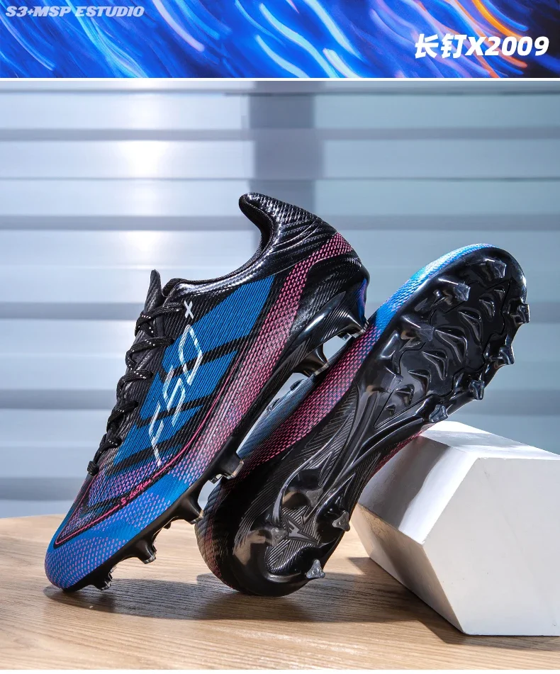 New Men Football Boots Grass Outdoor Sport Training Shoes Match Non-Slip Soccer Shoes Professional Ultralight Sneakers Unisex