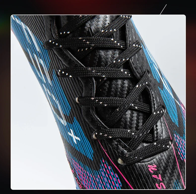New Men Football Boots Grass Outdoor Sport Training Shoes Match Non-Slip Soccer Shoes Professional Ultralight Sneakers Unisex