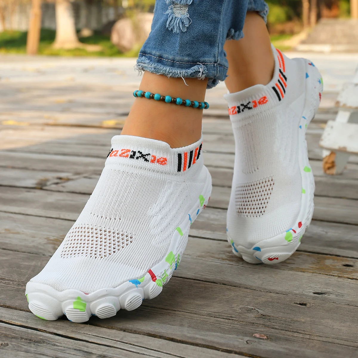 2026 New Five-Toe Shoes for Women, Outdoor Fly-Knit Water Shoes, Beach Shoes, Non-Slip Wading Shoes, Swimming Shoes, Hiking Shoes