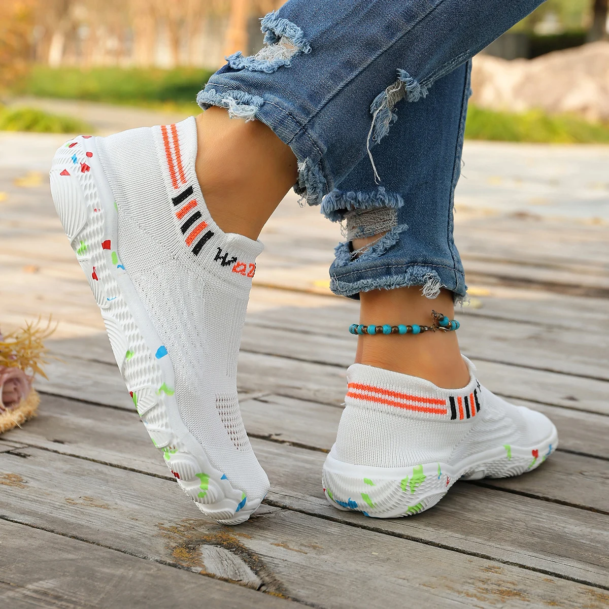 2026 New Five-Toe Shoes for Women, Outdoor Fly-Knit Water Shoes, Beach Shoes, Non-Slip Wading Shoes, Swimming Shoes, Hiking Shoes