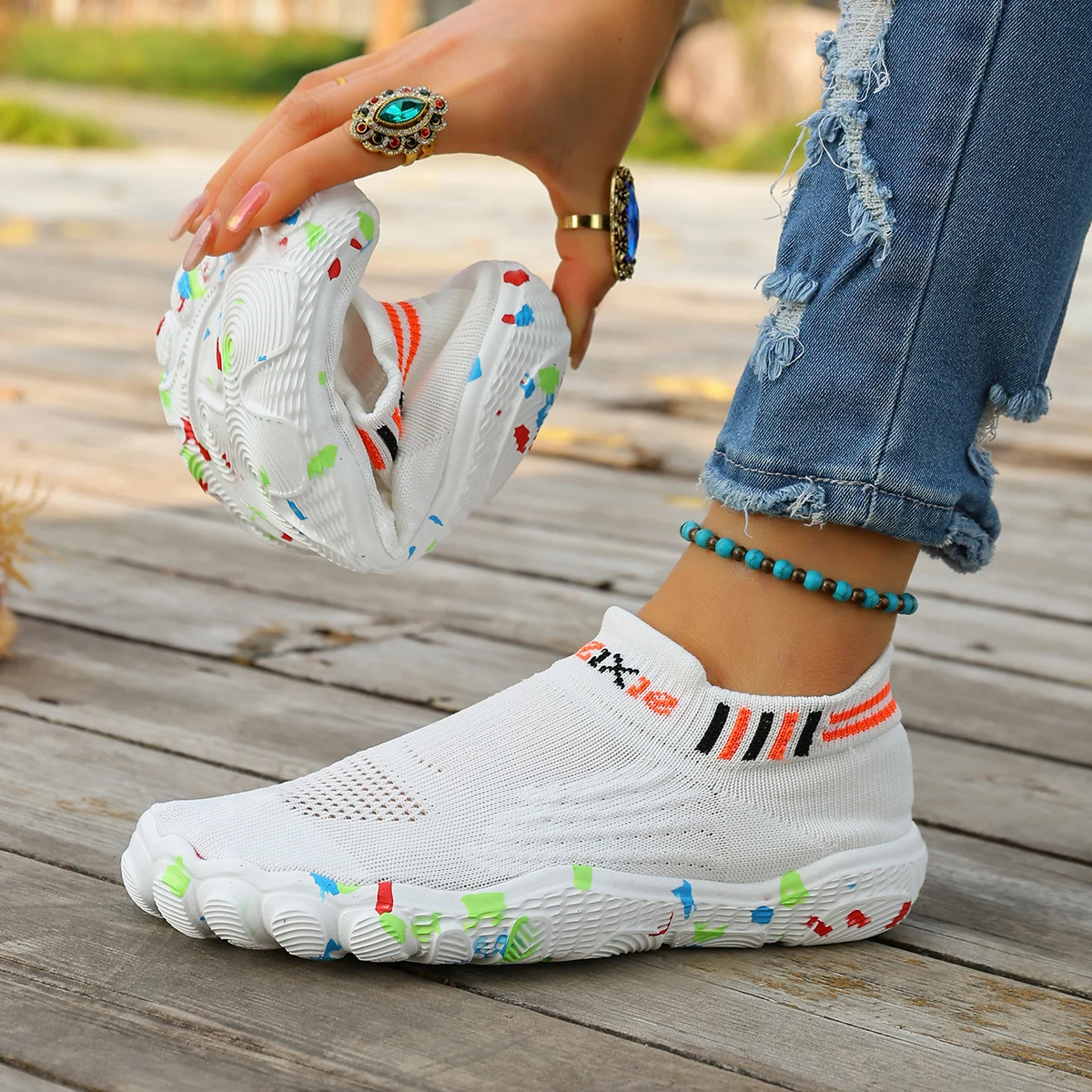 2026 New Five-Toe Shoes for Women, Outdoor Fly-Knit Water Shoes, Beach Shoes, Non-Slip Wading Shoes, Swimming Shoes, Hiking Shoes