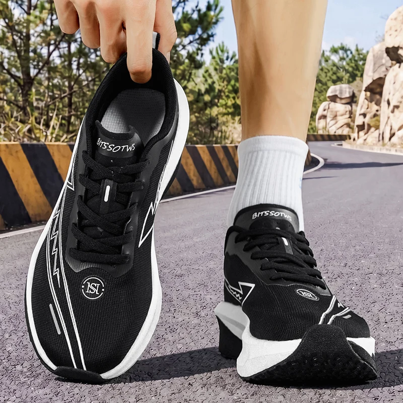 Men's Shock-Absorbing Breathable Running Shoes - All-Season Low-Top Training Sneakers for Hiking and Casual Wear, Fashionable Sports Style Trendy Shoes