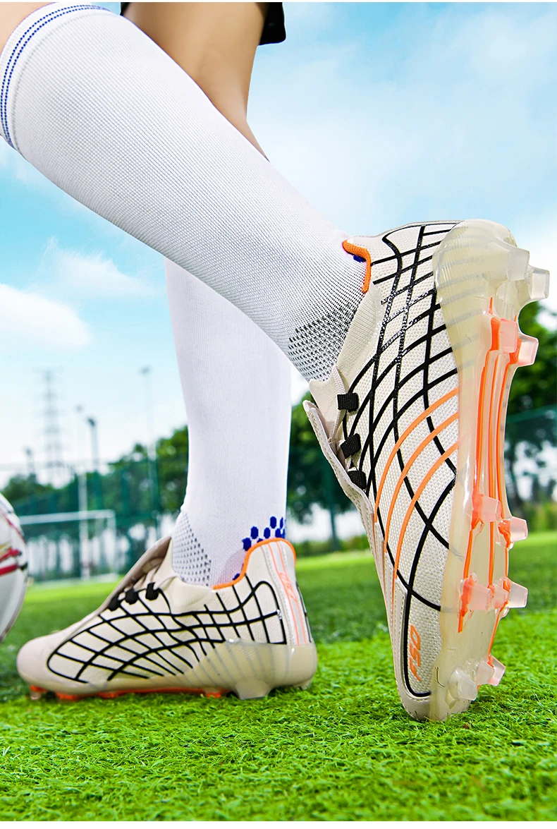 New Men Professional Soccer Shoes Non-slip Football Boots Unisex Breathable Futsal Sports New Cleats Drop Shipping Ultralight