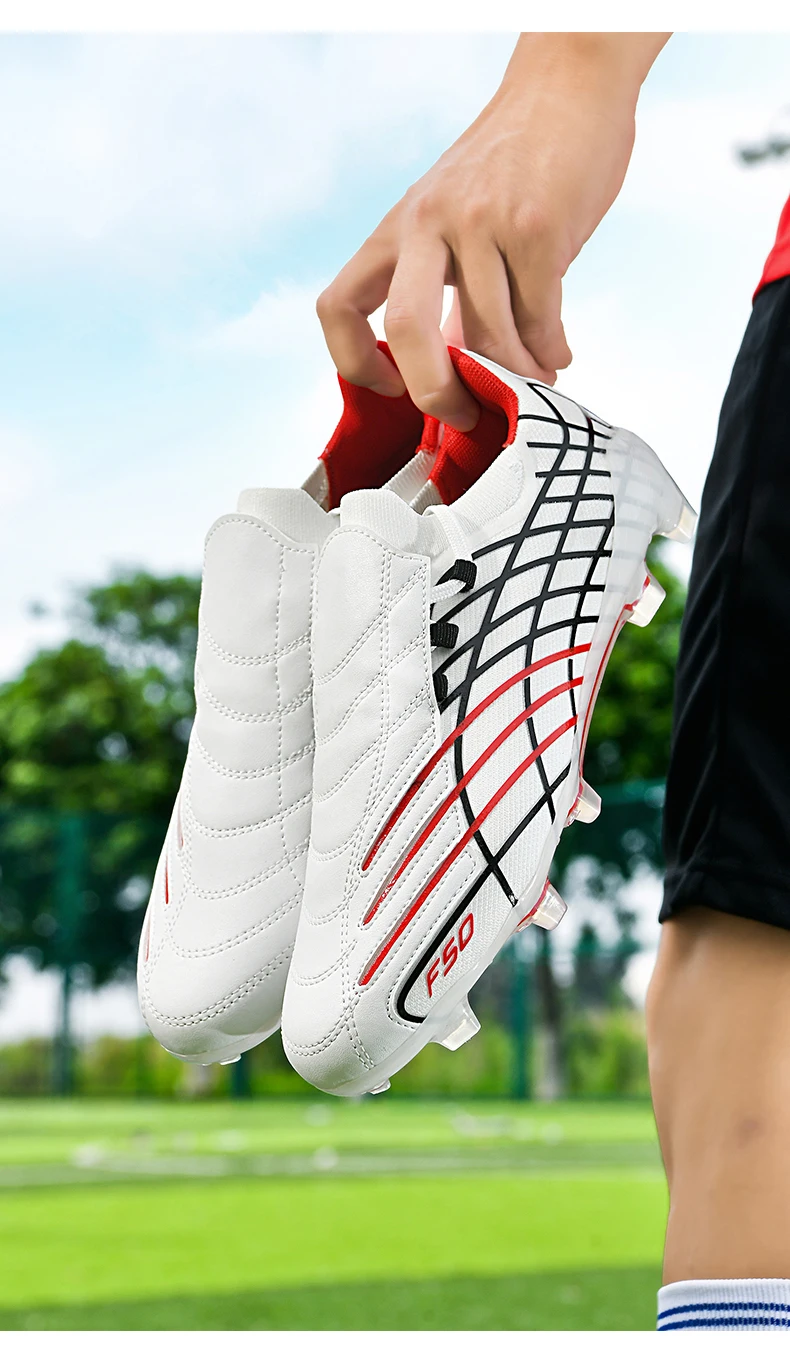 New Men Professional Soccer Shoes Non-slip Football Boots Unisex Breathable Futsal Sports New Cleats Drop Shipping Ultralight