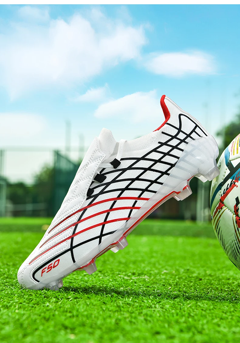 New Men Professional Soccer Shoes Non-slip Football Boots Unisex Breathable Futsal Sports New Cleats Drop Shipping Ultralight