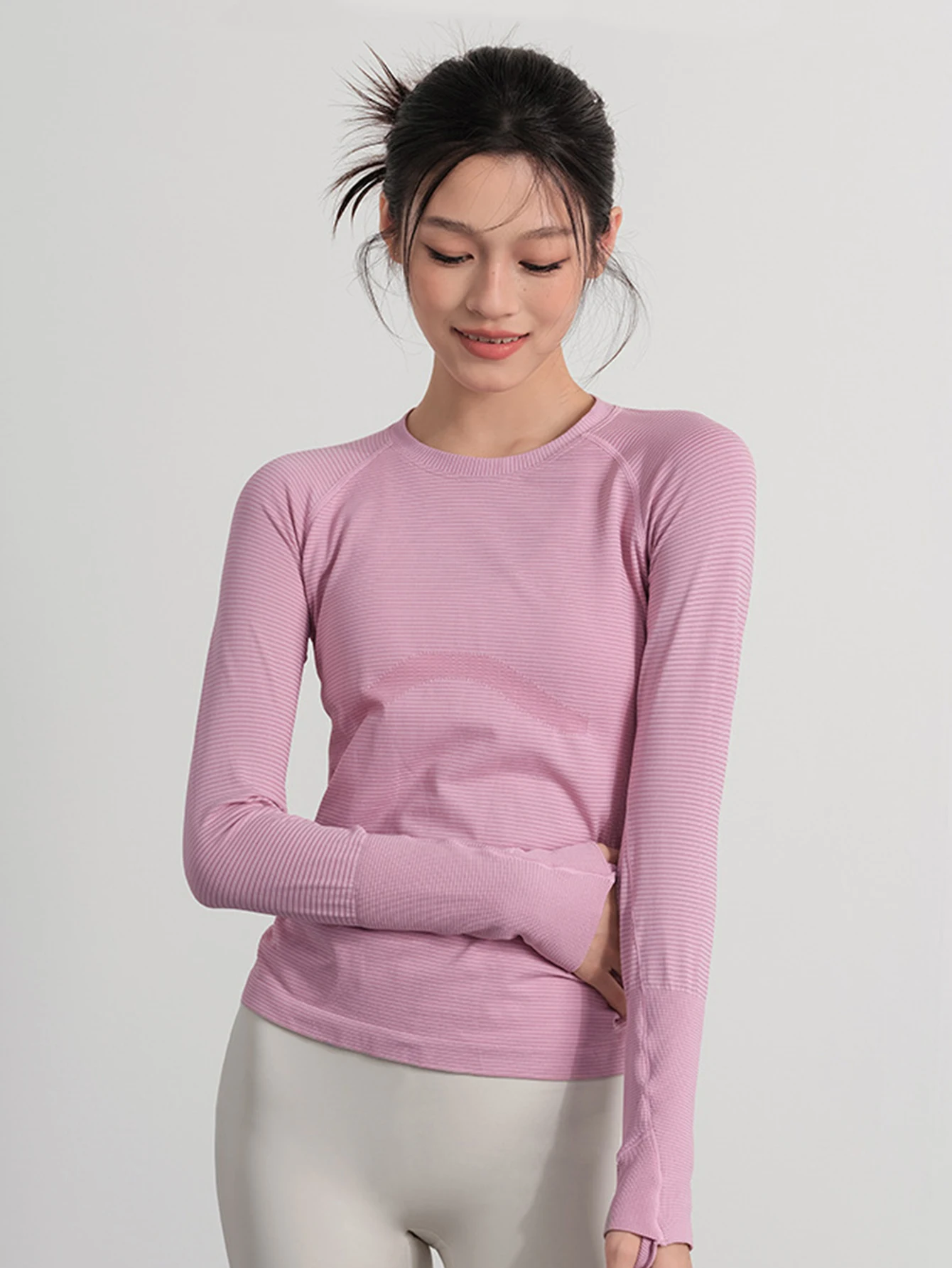 Women's Autumn & Winter Yoga Training Top, High Stretch Slim Fit Crew Neck, Quick-Dry Long Sleeve Sports Fitness Shirt
