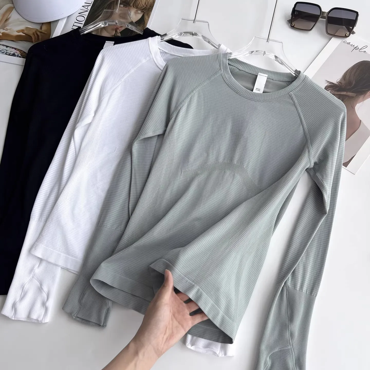Women's Autumn & Winter Yoga Training Top, High Stretch Slim Fit Crew Neck, Quick-Dry Long Sleeve Sports Fitness Shirt