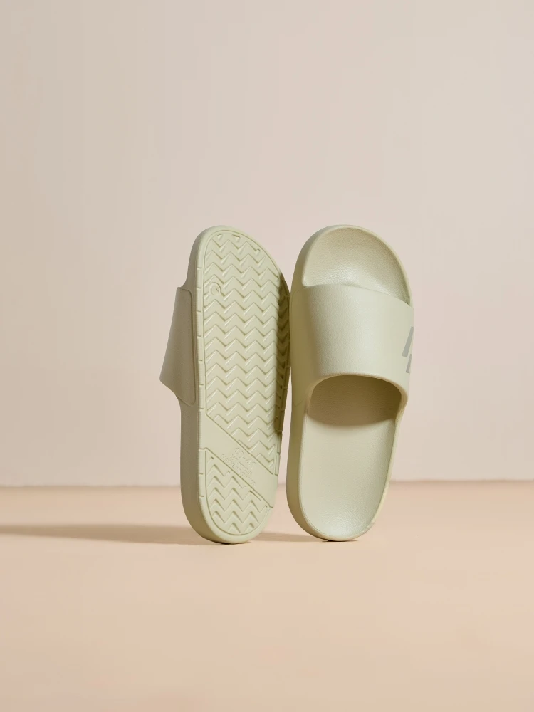 361 Degrees Men and Women slippers Breathable Soft Comfortable Skidproof Antibacterial EVA Outdoor Casual Home shoes 622617001