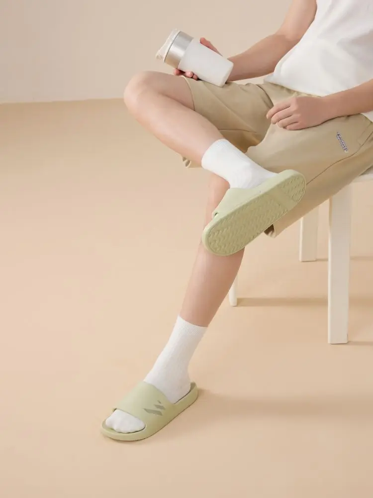 361 Degrees Men and Women slippers Breathable Soft Comfortable Skidproof Antibacterial EVA Outdoor Casual Home shoes 622617001