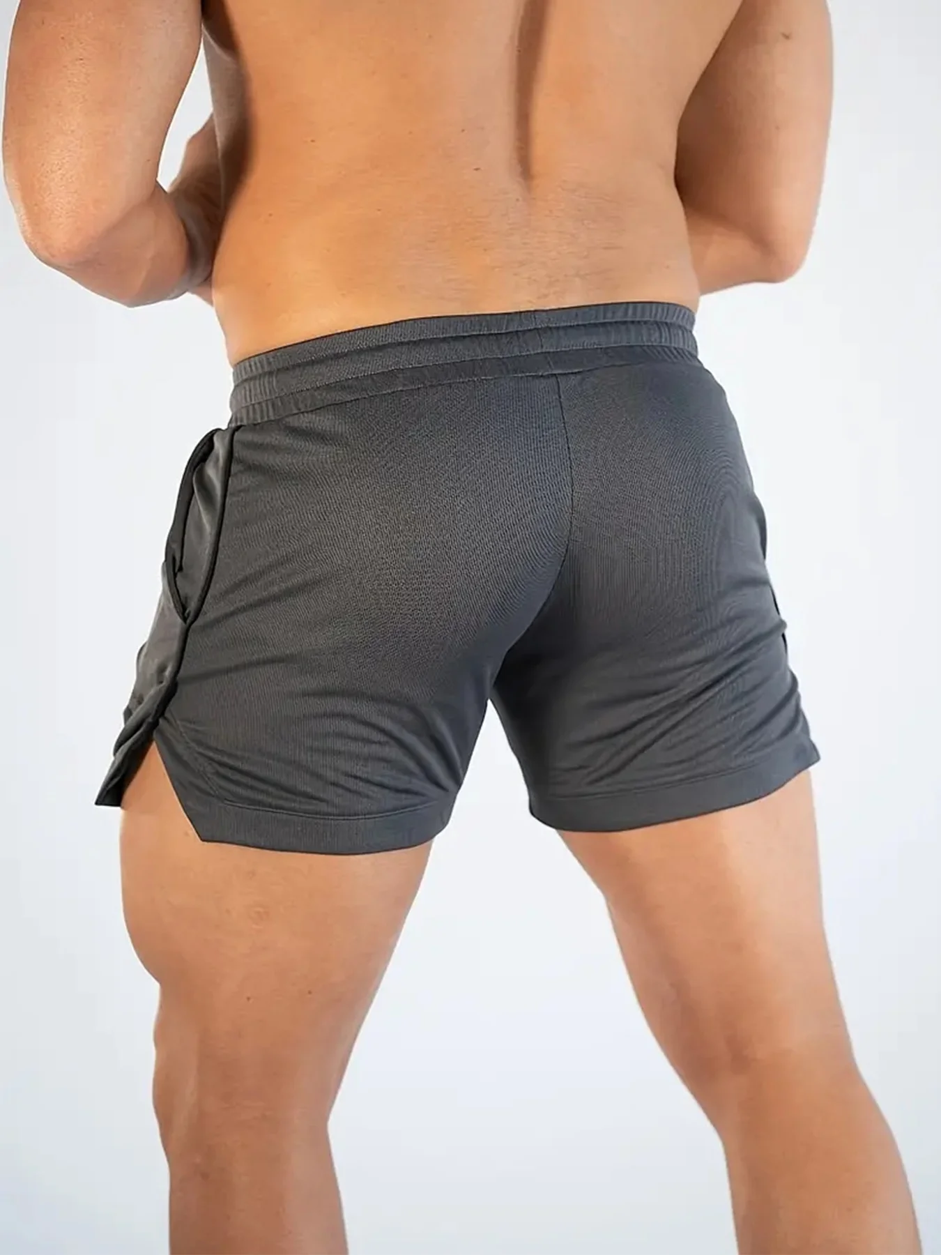 Dumbbell Muscle Running Shorts, Quick Drying Breathable Marathon Shorts, 3-minute Fitness Beach Pants, Tight Mesh Fabric, Sporty