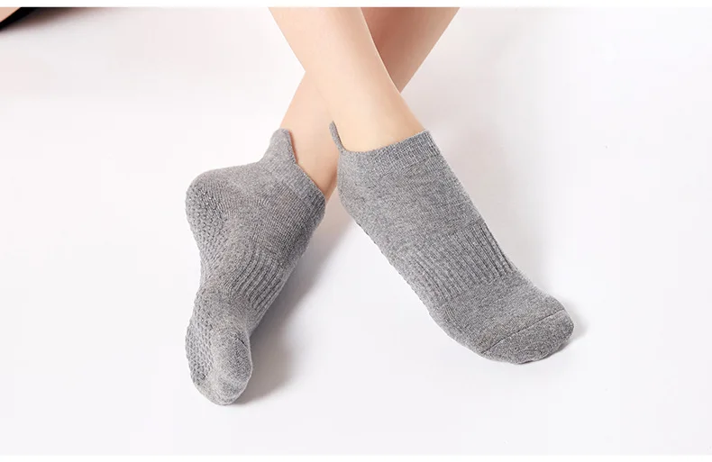 Professiona Yoga Socks for Women Non Slip Pilates Socks Grip Socks for Sports Barefoot Barre Ballet