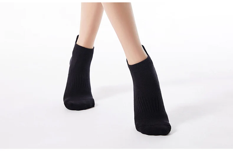 Professiona Yoga Socks for Women Non Slip Pilates Socks Grip Socks for Sports Barefoot Barre Ballet