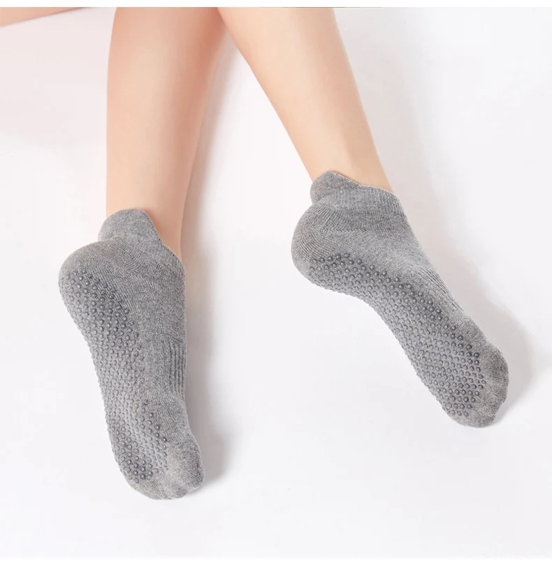 Professiona Yoga Socks for Women Non Slip Pilates Socks Grip Socks for Sports Barefoot Barre Ballet