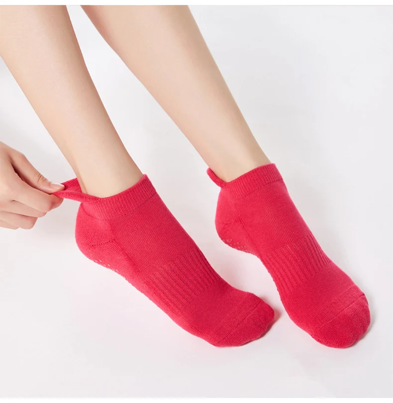 Professiona Yoga Socks for Women Non Slip Pilates Socks Grip Socks for Sports Barefoot Barre Ballet