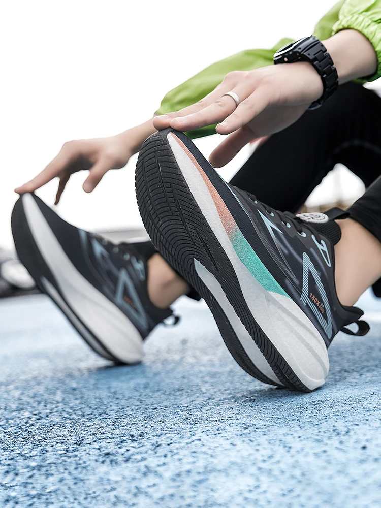 2026 New Men's and Women's Running Shoes Breathable Leisure Sports Shoes Non-Slip Cushioning Comfortable Tennis Shoes Male 36-45