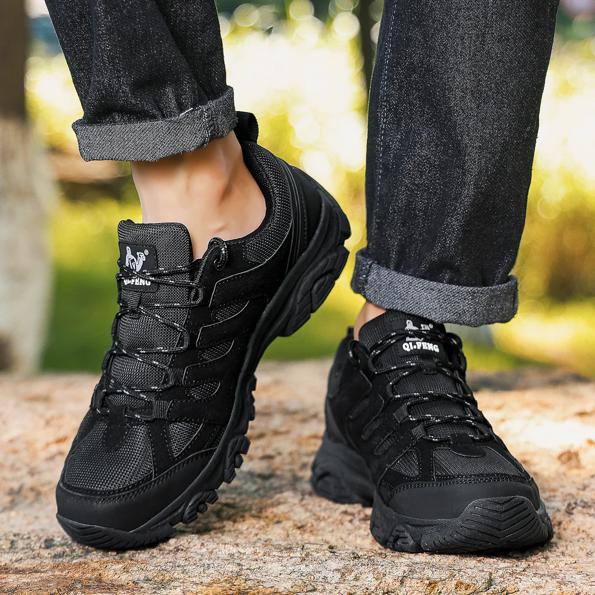 Men Off-Road Hiking Shoes Mountain Sneakers Winter Retro Leather Shoe Sport Outdoor Black Trail Running Footwear Low Top Spring