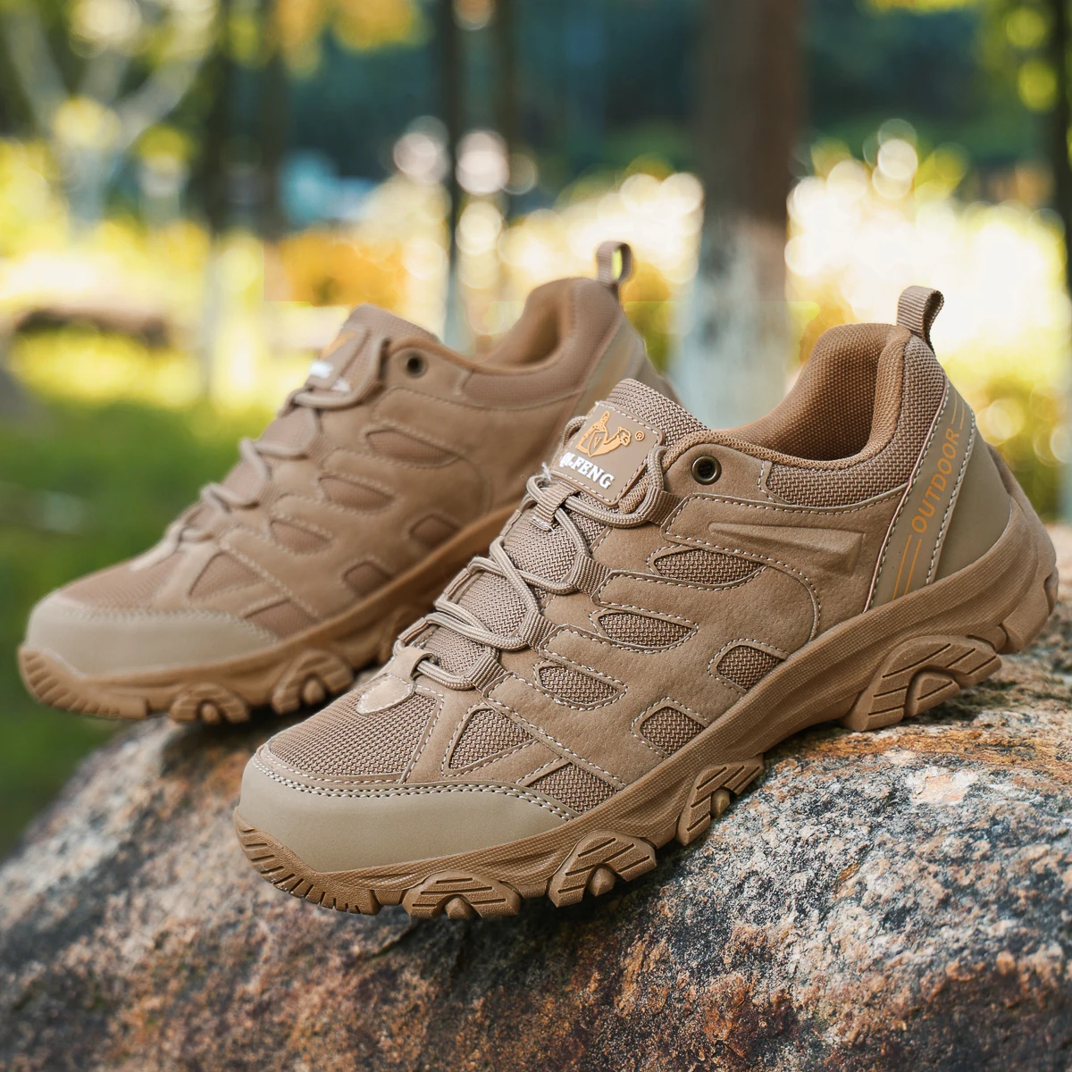 Men Off-Road Hiking Shoes Mountain Sneakers Winter Retro Leather Shoe Sport Outdoor Black Trail Running Footwear Low Top Spring